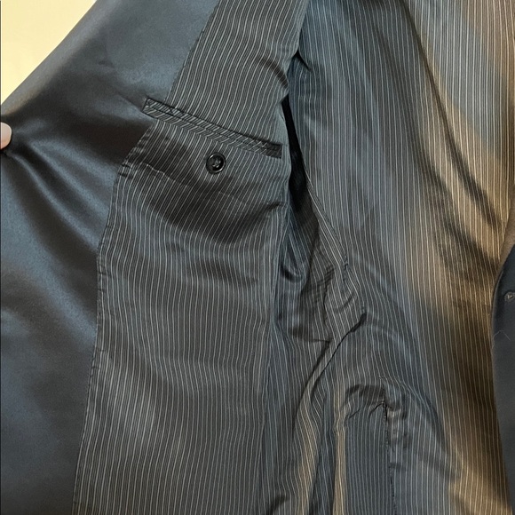 NWOT CK 100% Wool Slim Fit Classic Black Blazer Satin Accent, Size 40Man/10Women - Picture 10 of 12